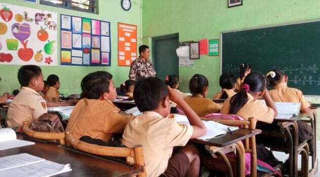 apakah guru pppk bisa mengajar di sekolah swasta 